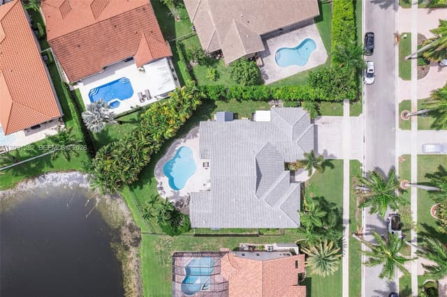 550 NW 110th Ave, Plantation FL 33324 - Plantation, FL - Photo 6