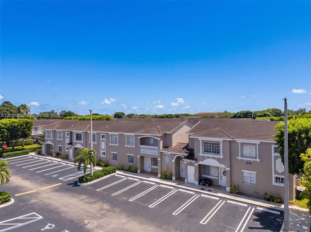 7221 NW 174th Ter # 102, Hialeah FL 33015 - Hialeah, FL - Photo 6