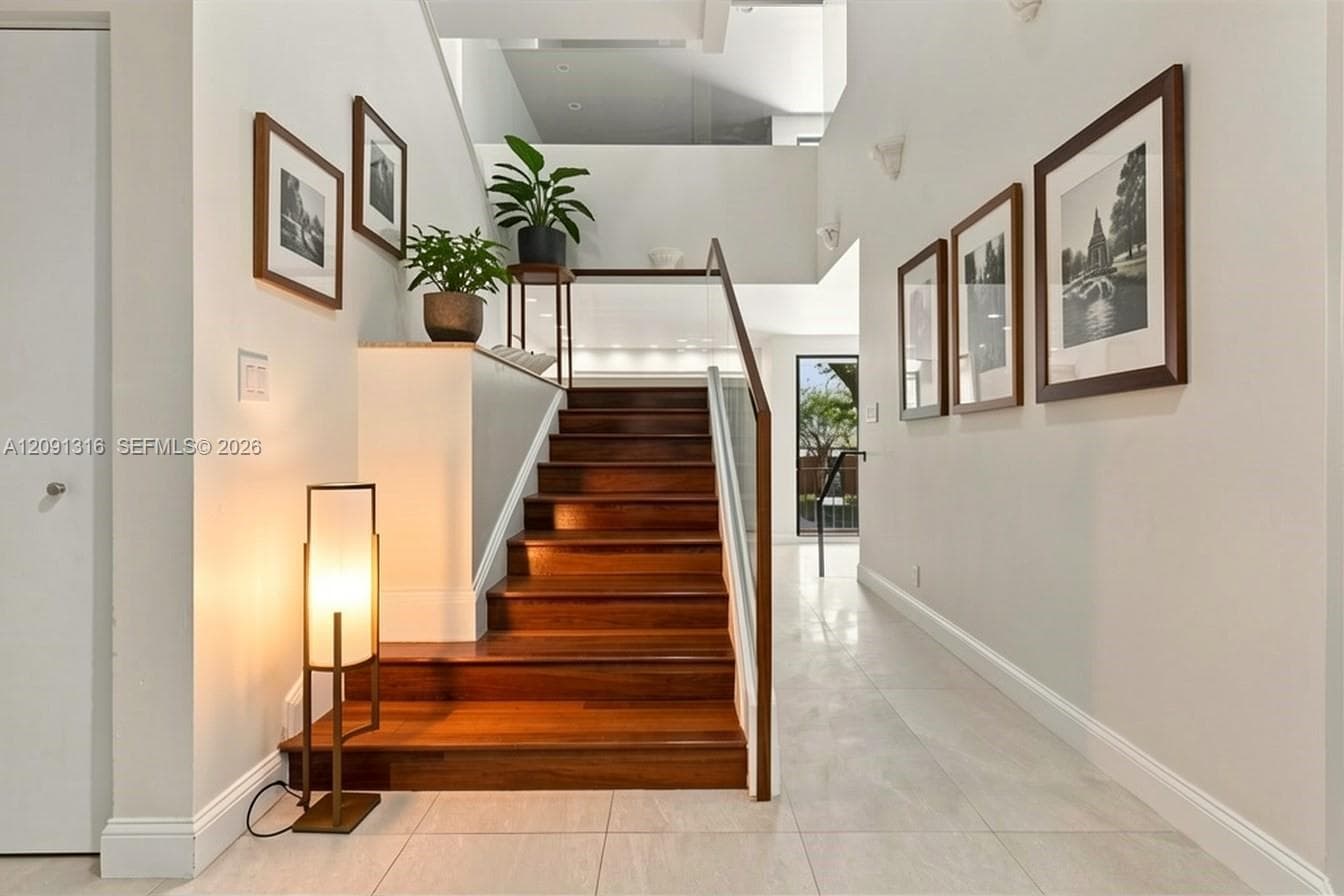1542 NE Quayside Ter # D2, Miami FL 33138 - Miami, FL - Photo 1