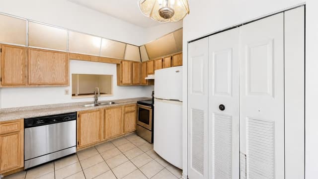 10880 NW 45th Street, Coral Springs FL 33065 - Coral Springs, FL - Photo 4