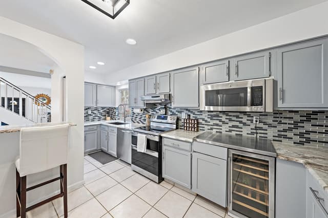 601 Vision Court, Palm Beach Gardens FL 33418 - Palm Beach Gardens, FL - Photo 4