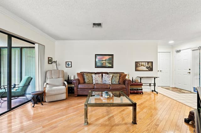 11 Lexington Lane E # B, Palm Beach Gardens FL 33418 - Palm Beach Gardens, FL - Photo 5
