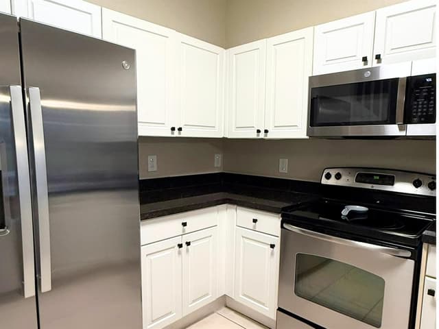 7843 CATALINA Circle, Tamarac FL 33321 - Tamarac, FL - Photo 3