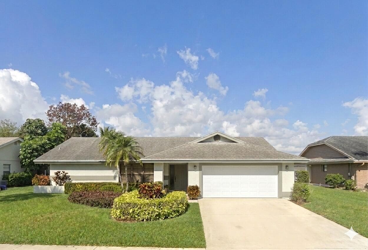 142 PARKWOOD Drive, Royal Palm Beach FL 33411 - Royal Palm Beach, FL - Photo 1