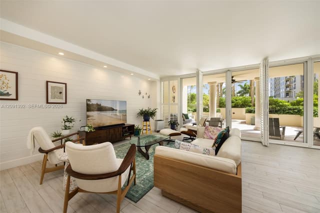 445 Grand Bay Dr # 104, Key Biscayne FL 33149 - Key Biscayne, FL - Photo 4