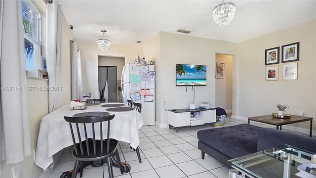 11161 SW 7 St, Sweetwater FL 33174 - Sweetwater, FL - Photo 4