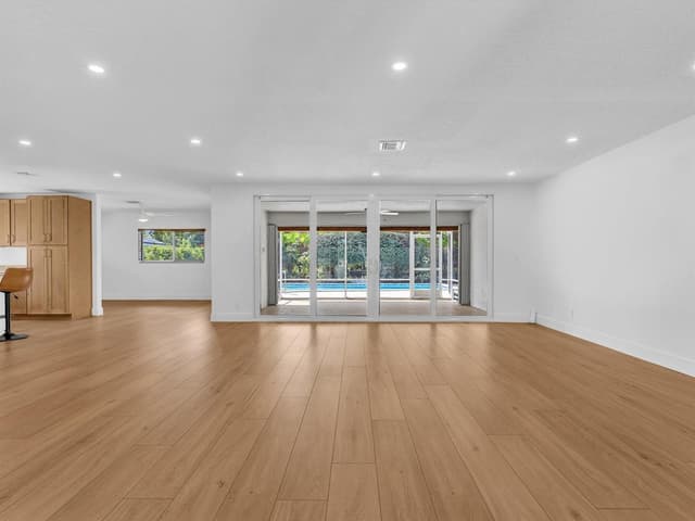 3264 Lakeview Drive, Delray Beach FL 33445 - Delray Beach, FL - Photo 3