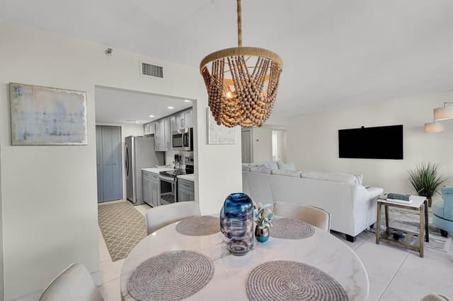 859 JEFFERY Street # 306, Boca Raton FL 33487 - Boca Raton, FL - Photo 7