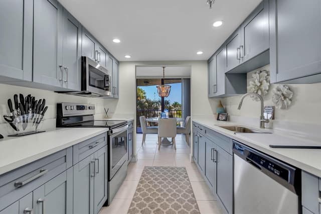 859 JEFFERY Street # 306, Boca Raton FL 33487 - Boca Raton, FL - Photo 3