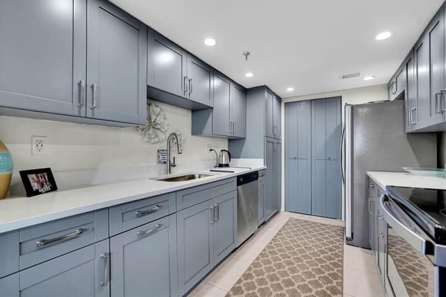 859 JEFFERY Street # 306, Boca Raton FL 33487 - Boca Raton, FL - Photo 4