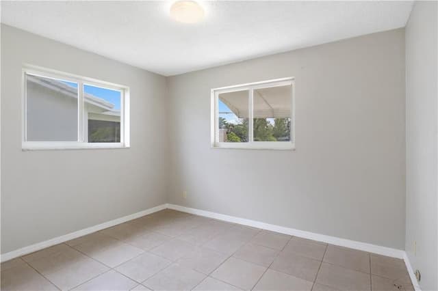 5207 NW 28TH Avenue, Tamarac FL 33309 - Tamarac, FL - Photo 7