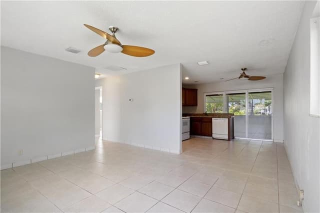 5207 NW 28TH Avenue, Tamarac FL 33309 - Tamarac, FL - Photo 3