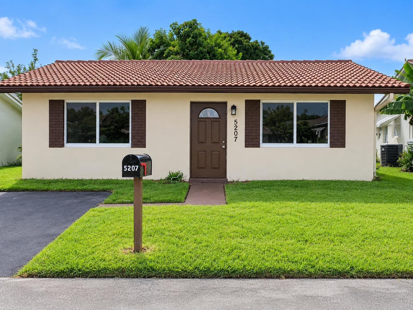 5207 NW 28TH Avenue, Tamarac FL 33309