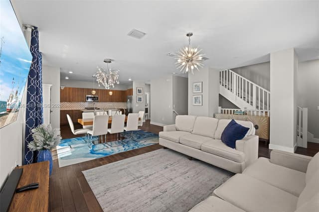 4720 NW 84th Ct, Doral FL 33166 - Doral, FL - Photo 3