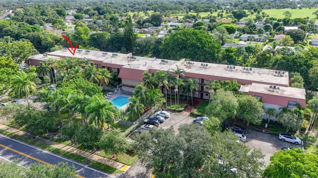 120 Sparrow Drive # 304, Royal Palm Beach FL 33411 - Royal Palm Beach, FL - Photo 2