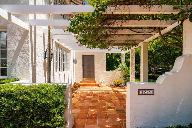 1229 Asturia Ave, Coral Gables FL 33134 - Coral Gables, FL - Photo 2