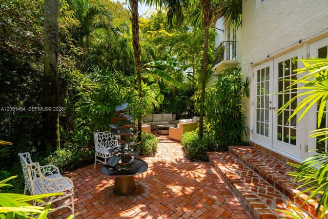 1229 Asturia Ave, Coral Gables FL 33134 - Coral Gables, FL - Photo 7