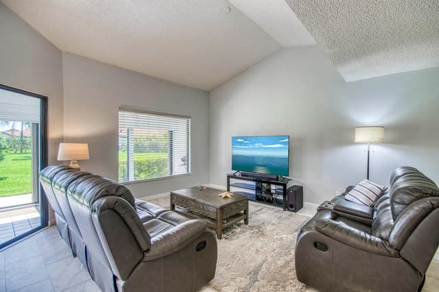 8206 Mooring Circle, Boynton Beach FL 33472 - Boynton Beach, FL - Photo 6