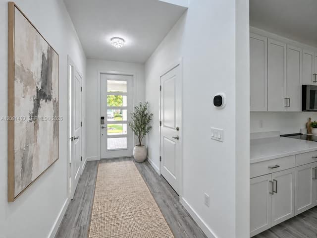 8719 Antarus Dr, Lake Worth FL 33467 - Lake Worth, FL - Photo 4