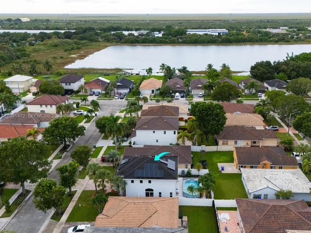 20833 NW 14th Ct, Pembroke Pines FL 33029 - Pembroke Pines, FL - Photo 2