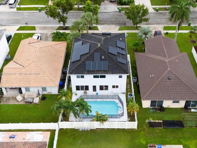 20833 NW 14th Ct, Pembroke Pines FL 33029 - Pembroke Pines, FL - Photo 3
