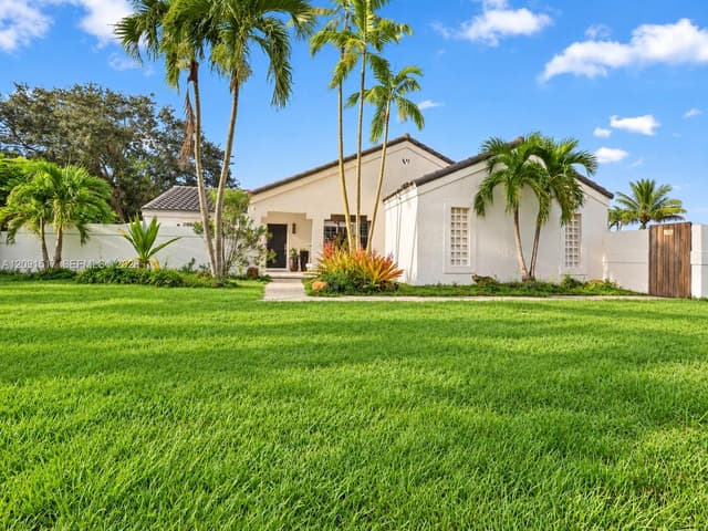 15221 SW 158th St, Miami FL 33187 - Miami, FL - Photo 3