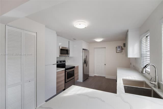 522 NW 47th Ter, Miami FL 33127 - Miami, FL - Photo 6