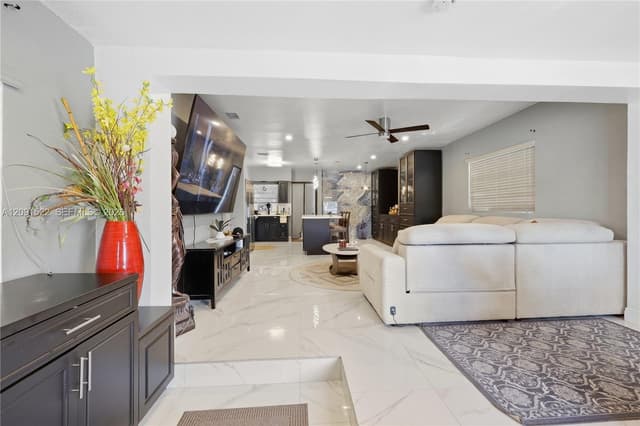 1170 NE 135th St, North Miami FL 33161 - North Miami, FL - Photo 3