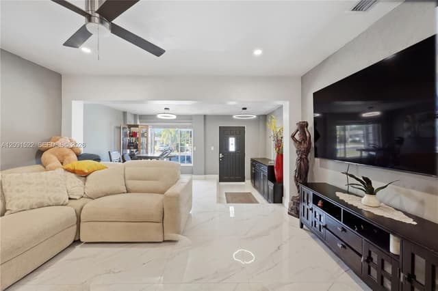 1170 NE 135th St, North Miami FL 33161 - North Miami, FL - Photo 5