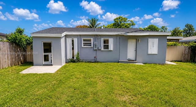 1211 Kasim St, Opa-Locka FL 33054 - Opa-Locka, FL - Photo 6