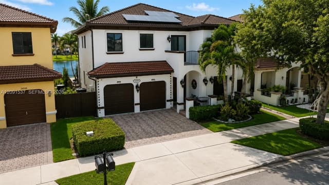 22673 SW 105th Ave, Miami FL 33190 - Miami, FL - Photo 2