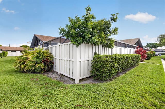 9939 Boca Gardens Trail # D, Boca Raton FL 33496 - Boca Raton, FL - Photo 3