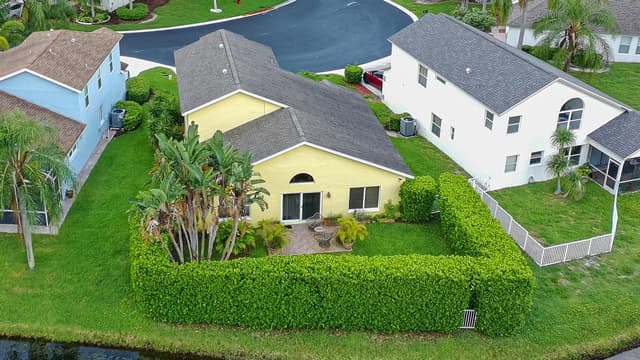 2235 SOUNDINGS Court, FL 33413 - Photo 4