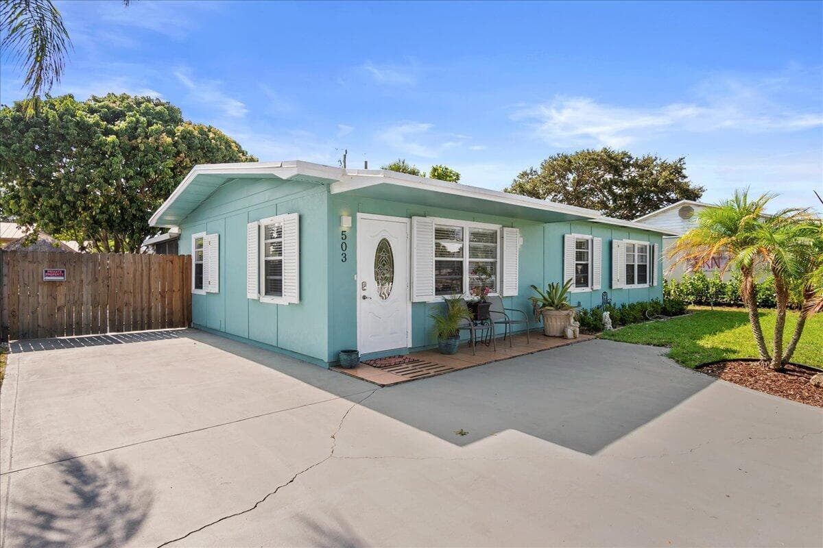 503 N PENNOCK Lane, Jupiter FL 33458