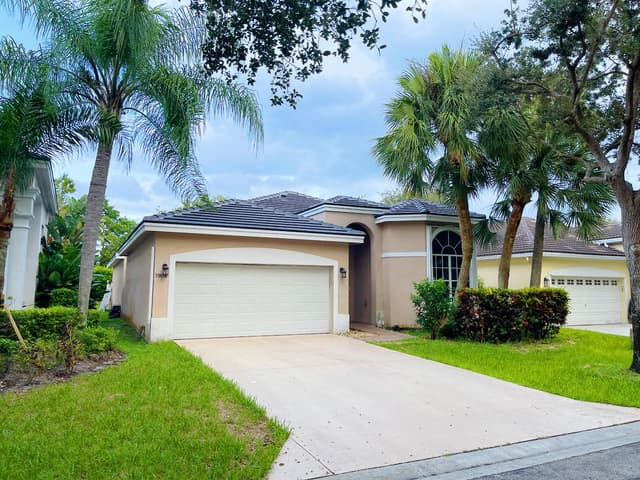 7808 NW 71ST Way, Parkland FL 33067 - Parkland, FL - Photo 4