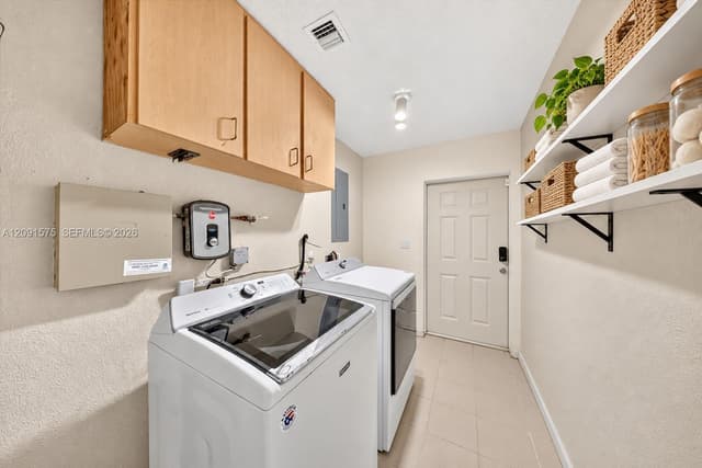 160 NE 86th St, El Portal FL 33138 - El Portal, FL - Photo 6