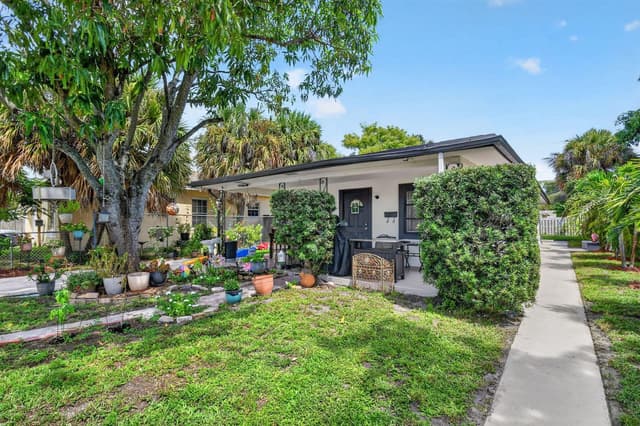 1020 S K Street, FL 33460 - Photo 6