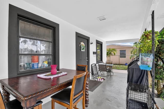 1020 S K Street, FL 33460 - Photo 7