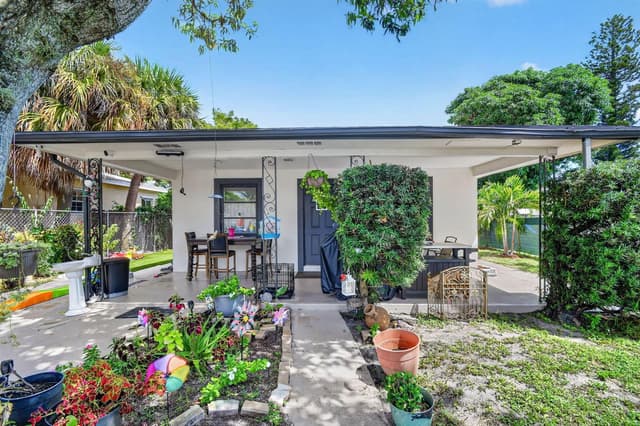 1020 S K Street, FL 33460 - Photo 5