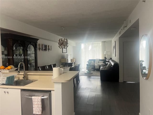 5099 NW 7th St # 505, Miami FL 33126 - Miami, FL - Photo 4