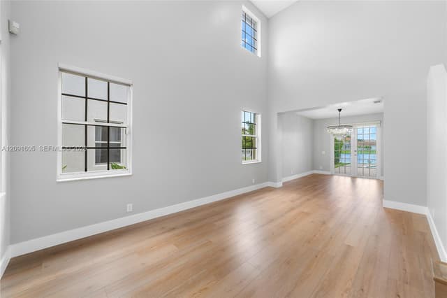 4400 Fox Ridge Dr, Weston FL 33331 - Weston, FL - Photo 7