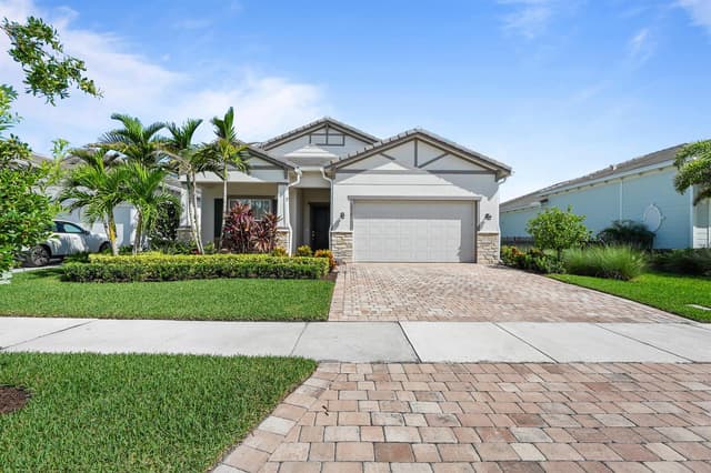 12529 Triumph Lane, Palm Beach Gardens FL 33412 - Palm Beach Gardens, FL - Photo 2