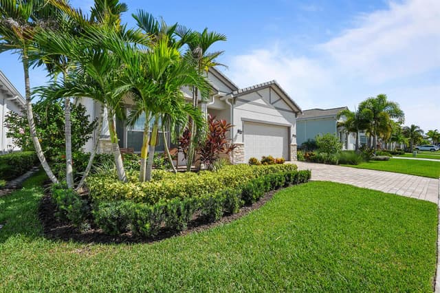 12529 Triumph Lane, Palm Beach Gardens FL 33412 - Palm Beach Gardens, FL - Photo 3
