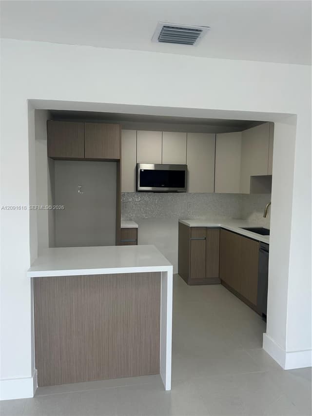 9230 SW 41st St, Miami FL 33165 - Miami, FL - Photo 4