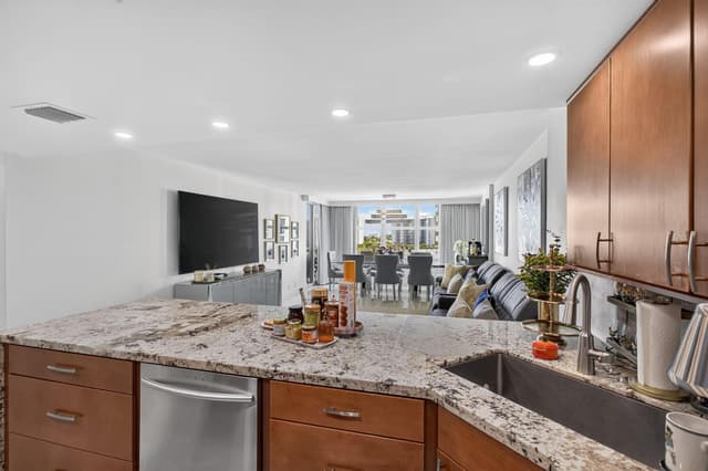 3015 N OCEAN Boulevard # 8B, Fort Lauderdale FL 33308 - Fort Lauderdale, FL - Photo 3