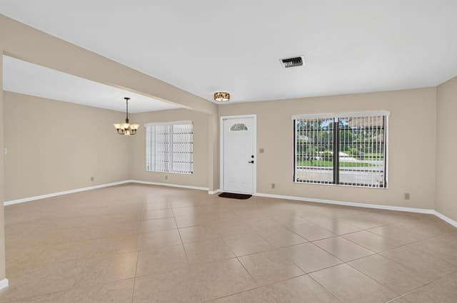 4441 SAINT ANDREWS Drive, Boynton Beach FL 33436 - Boynton Beach, FL - Photo 2