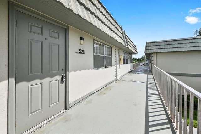 525 Monaco K, Delray Beach FL 33446 - Delray Beach, FL - Photo 2