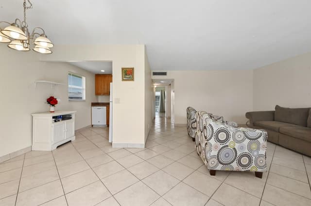 525 Monaco K, Delray Beach FL 33446 - Delray Beach, FL - Photo 6