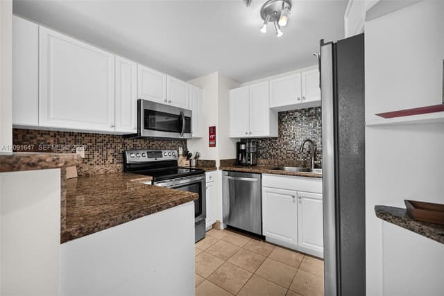 357 Almeria Ave # 606, Coral Gables FL 33134 - Coral Gables, FL - Photo 5