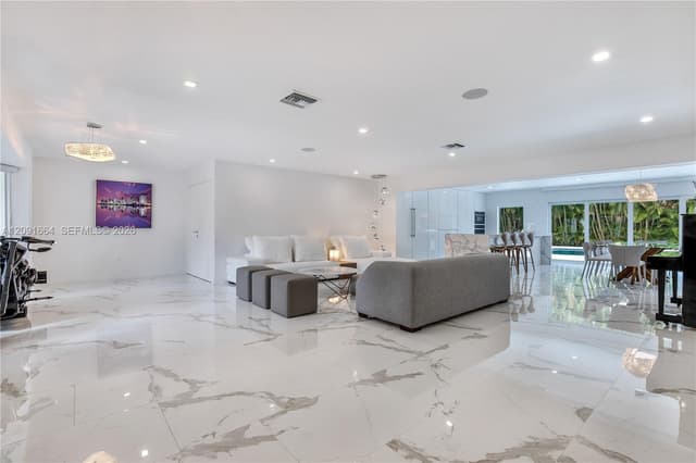 20501 NE 22nd Pl, Miami FL 33180 - Miami, FL - Photo 2